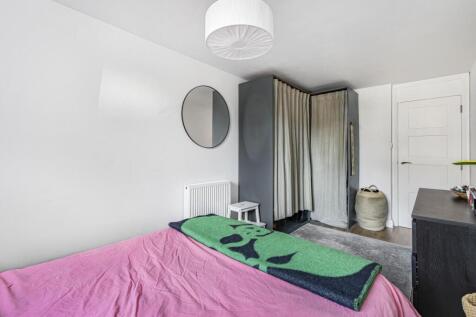 Bedroom ALT.jpg