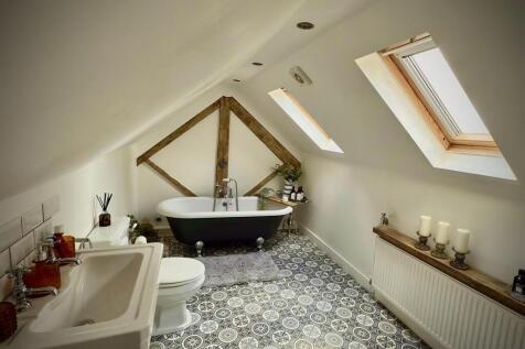 En-suite 2.jpg