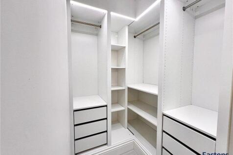 Walk In Wardrobe