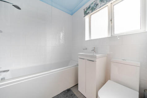 1355581-4-68c9c26...