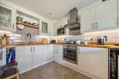 1372831-19-6904af...