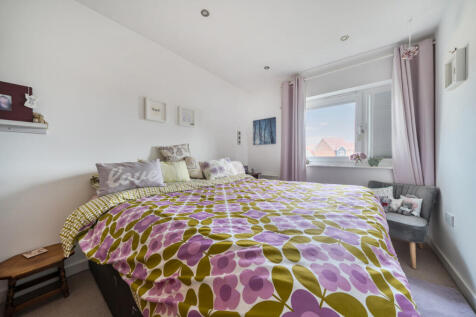 1372831-10-6904ad...