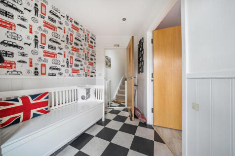 1372831-9-6904acc...