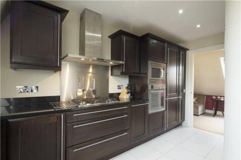 Fully Fitted Kitchen