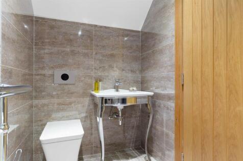 En-Suite 2