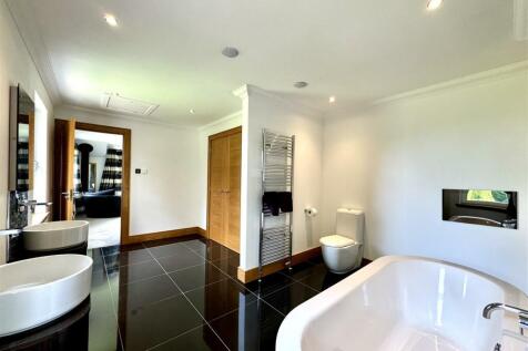 Ensuite Bathroom