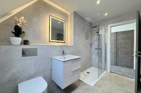 En-suite 1