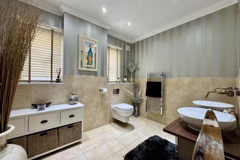 Downstairs Bathroom