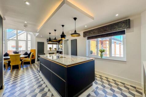 Kitchen/Diner/Entertaining