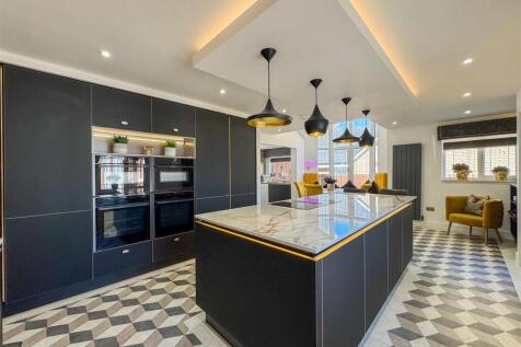 Kitchen/Diner/Entertaining