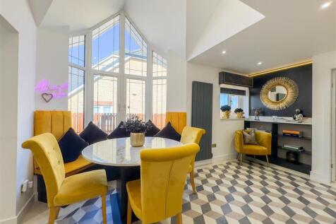 Kitchen/Diner/Entertaining