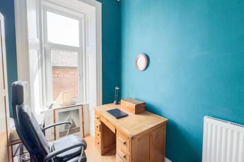 Bedroom/Office
