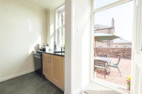 Kitchen/Rear
