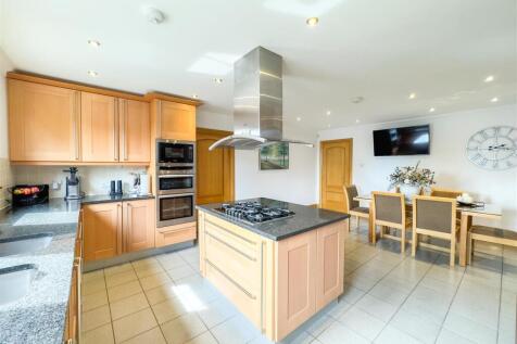 Kitchen/Dine