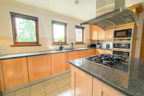 Kitchen/Dine