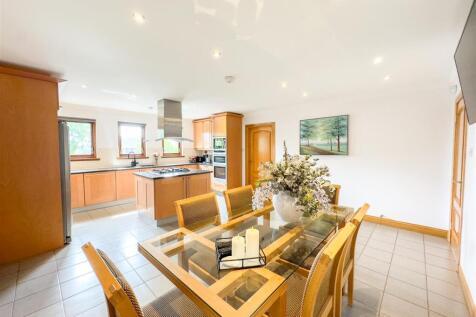 Kitchen/Dine