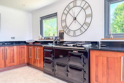 Kitchen/Dine/Family Area
