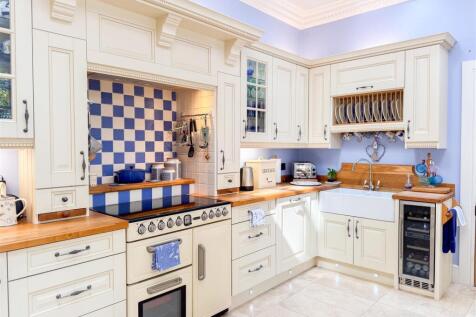 Kitchen/Dine