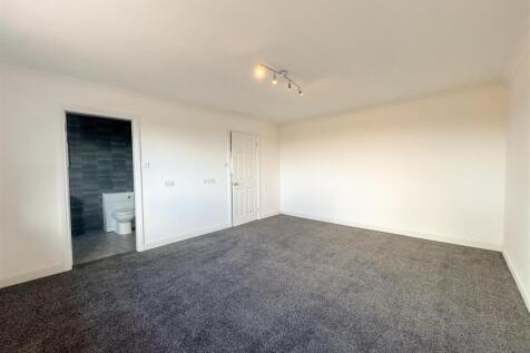 Bedroom/En-Suite