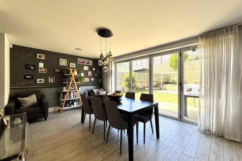 Dining Kitchen/Family Room