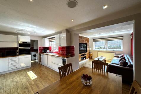 Dining Room/kitchen