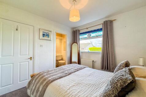 Bedroom/En-Suite
