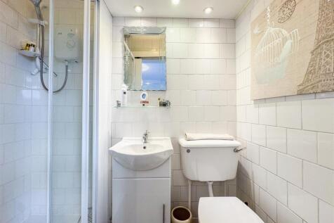 Bedroom/En-Suite