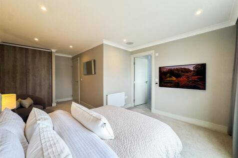 Bedroom/En-Suite