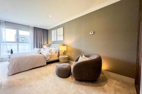 Bedroom/En-Suite