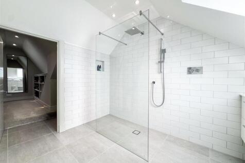 Master Shower Room/Dresser