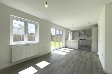 Kitchen/Family Dining Room