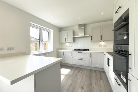 Kitchen/Family Dining Room