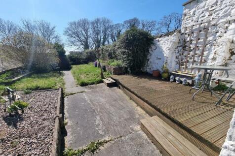 Garden 3.jpg
