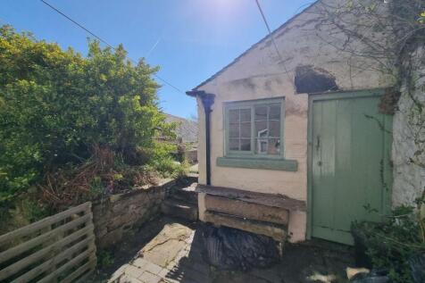 Outbuilding.jpg