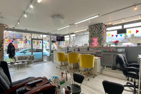 Nail salon iii.jpg