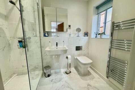 Ensuite Shower Room