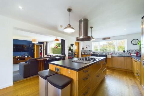 Living/Dining Kitchen