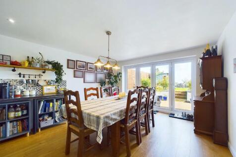 Living/Dining Kitchen