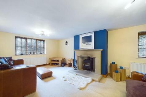 CAM03810G0-PR0109-STILL025.jpg