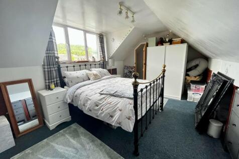 Loft Room 3.jpg