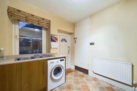 CAM03810G0-PR0150-STILL007.jpg