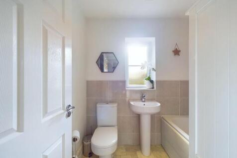 CAM03810G0-PR0180-STILL059.jpg