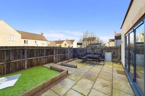 CAM03810G0-PR0180-STILL063.jpg