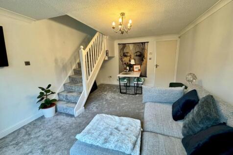 Living Room 3.jpg