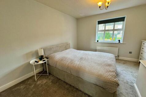 Bedroom One.jpg
