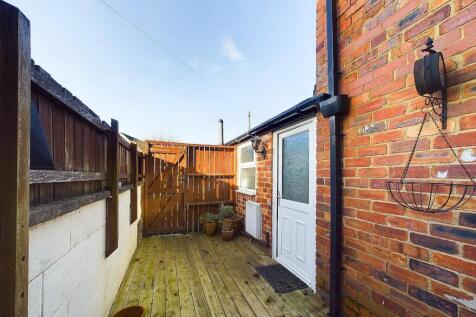 CAM03810G0-PR0178-STILL019.jpg