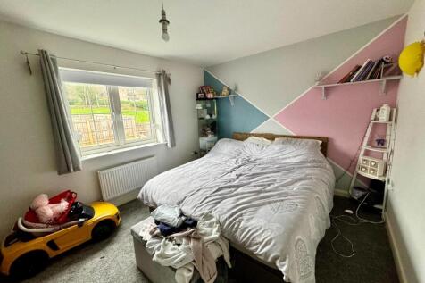 Bedroom One.jpg