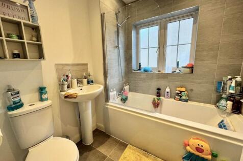 Bathroom.jpg