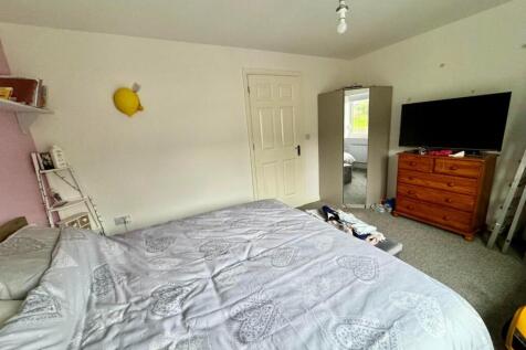 Bedroom One 2.jpg