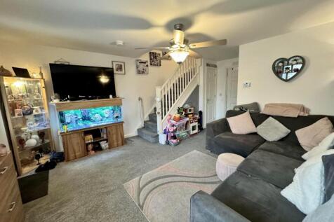 Living Room.jpg